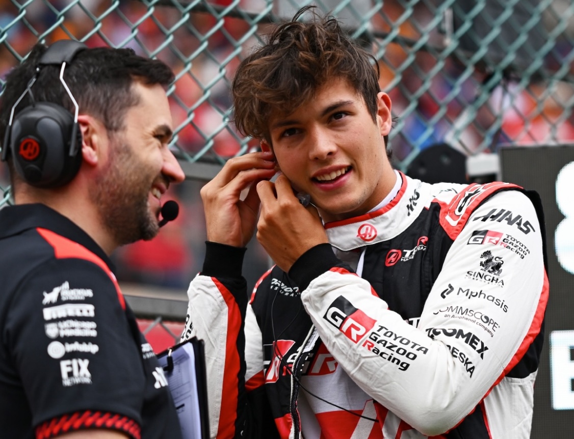 Oliver Bearman Admits He Could Leave Ferrari Academy for a Title Opportunity